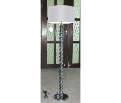 Floor Lamp with Silver Metal Balls - White Shade