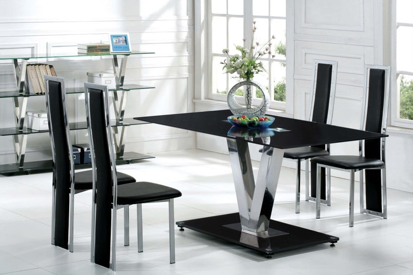 Black Dining Room Table and Chairs