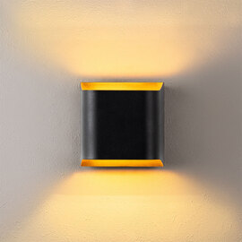 Bera Small Square Metal Wall Light in Black