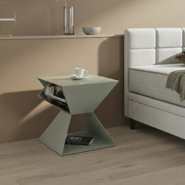Caspian Square Metal Side table in Green