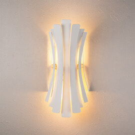 Linea Metal Wall Light in White
