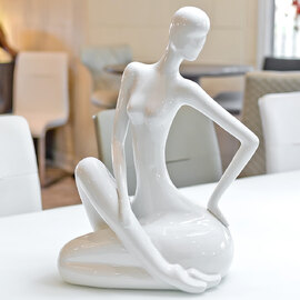 Shotwell Ceramic Elegant Sitting Lady Sculpture In White