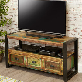 Utica Wooden TV Stand With 3 Drawers In Satin Lacquer