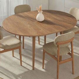 Vionael Oval Wooden Extending Dining Table in Kafkas Oak