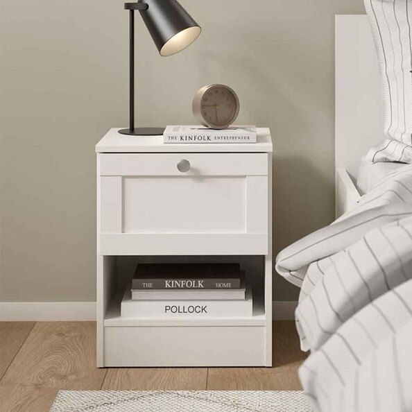 Bensalem Wooden Bedside Cabinet With 1 Drawer In White
