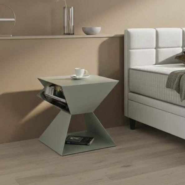 Caspian Square Metal Side table in Green