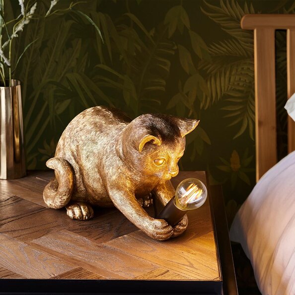 Cesme Kitten Shape Table Lamp In Vintage Gold