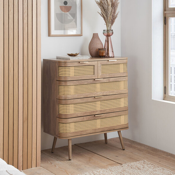 Niven Wooden Chest Of 5 Drawers in Oak