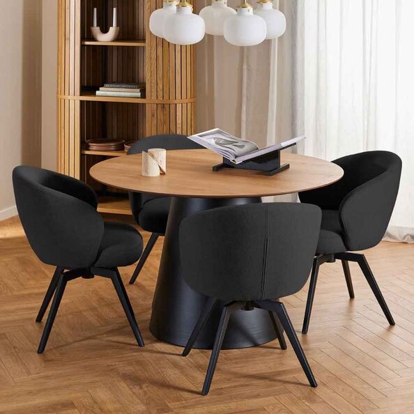 Seguin Oak Wooden Dining Table With 4 Dallas Chairs In Black