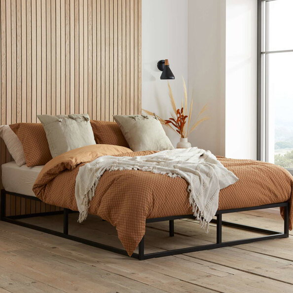 Shao Metal Double Bed In Black
