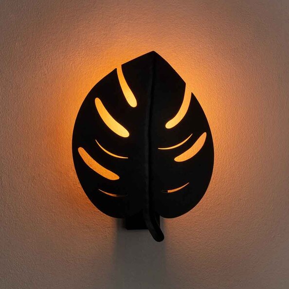 Sivani Leaf Metal Wall Lamp in Black