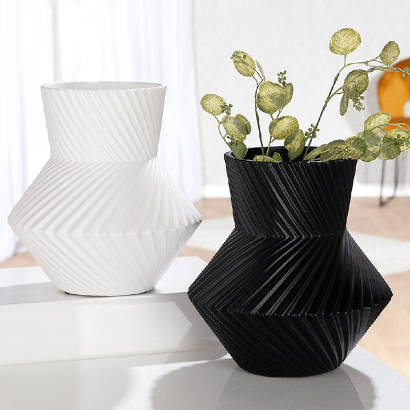 Sorelli Large Ceramic Round Set of 2 Vase In Black And White