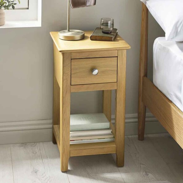 Sorrento Wooden Bedside Cabinet with 1 Drawer in Oak