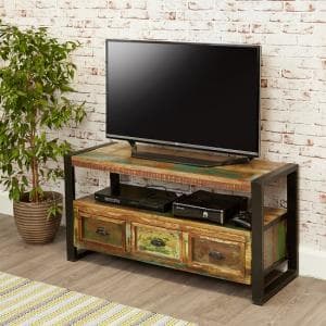 London Urban Chic Wooden TV Stand With 3 Drawers - UK