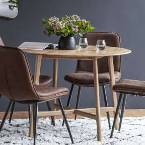 Madrina Round Wooden Dining Table In Oak