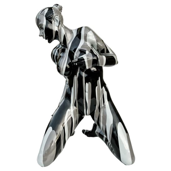 Amorous Kneeling Yoga Lady Sculpture In Black and Grey_2