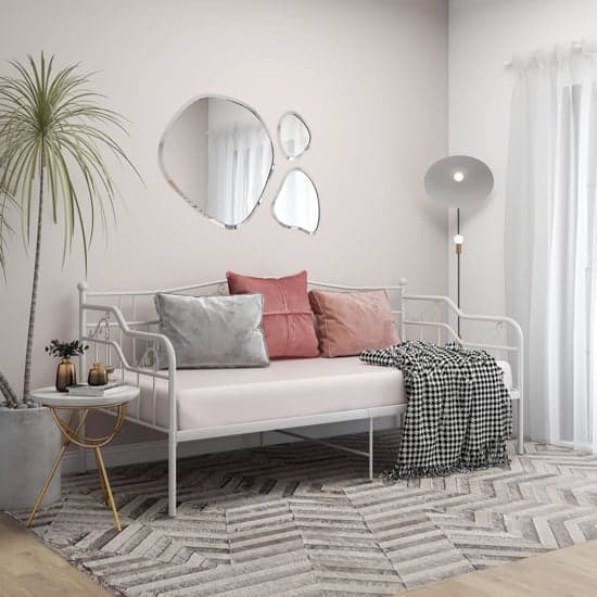 Bijan Metal Frame Single Sofa Bed In White_1