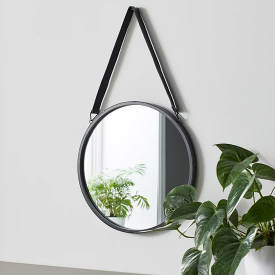 Bronx Round Wall Mirror With Leather Strap In Black Frame_1