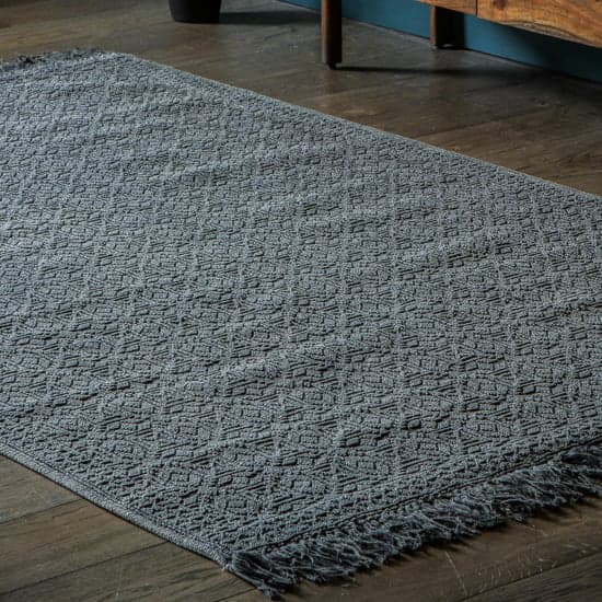 Buena Cotton Aztec Pattern Rug In Charcoal_1
