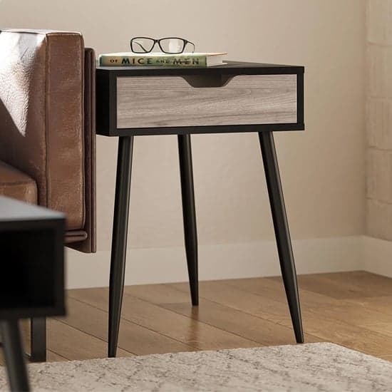 Carson Wooden End Table With 1 Drawer In Black Oak_1