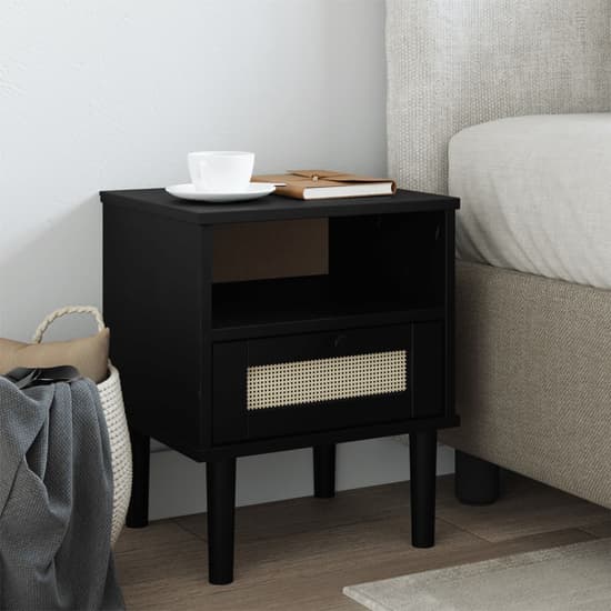 Celle Pinewood Bedside Cabinet With 1 Drawer In Black_1