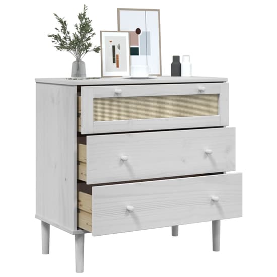 Celle Pinewood Chest Of 3 Drawers In White_4