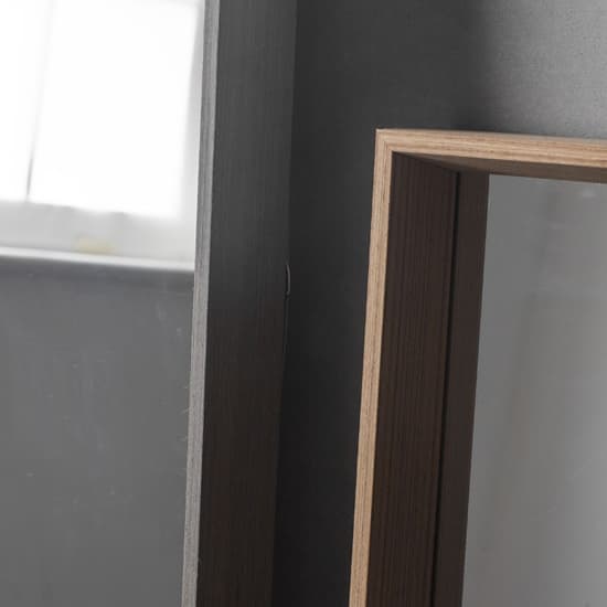 Chelan Leaner Floor Mirror In Oak Wooden Frame_3