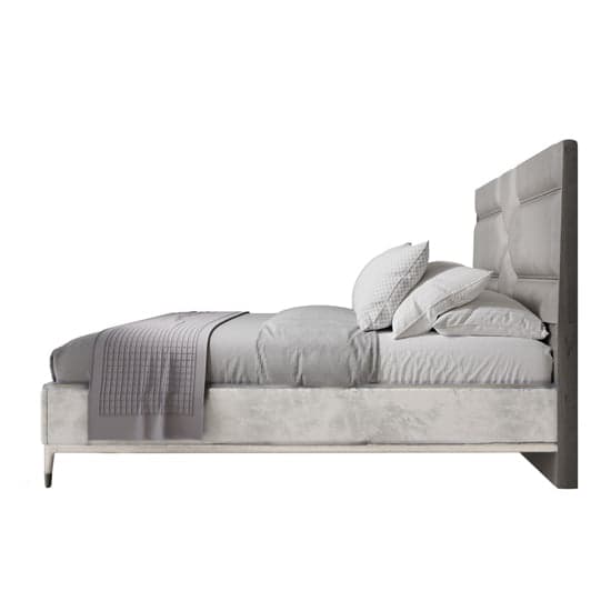 Dileta Wooden King Size Bed In White_3