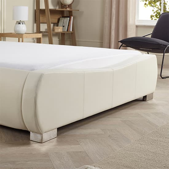 Dorado Faux Leather King Size Bed In White_4