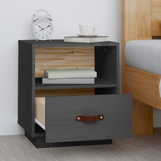 Epix Pine Wood Bedside Cabinet With 1 Drawer In Grey_2