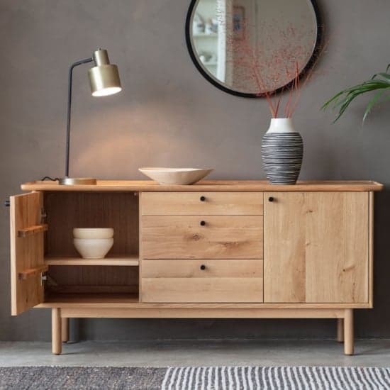 Kinghamia Wooden Sideboard With 2 Doors And 3 Drawers In Oak_2