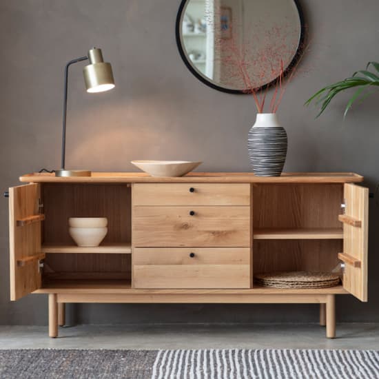 Kinghamia Wooden Sideboard With 2 Doors And 3 Drawers In Oak_3