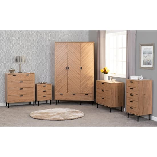 Lagos Wooden Chest Of 5 Drawers Wide In Medium Oak_7