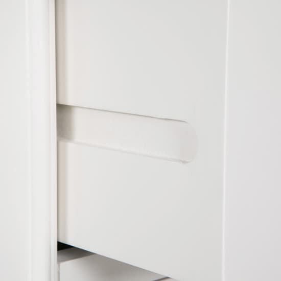 Macon Wooden Chest Of 5 Drawers In White_6