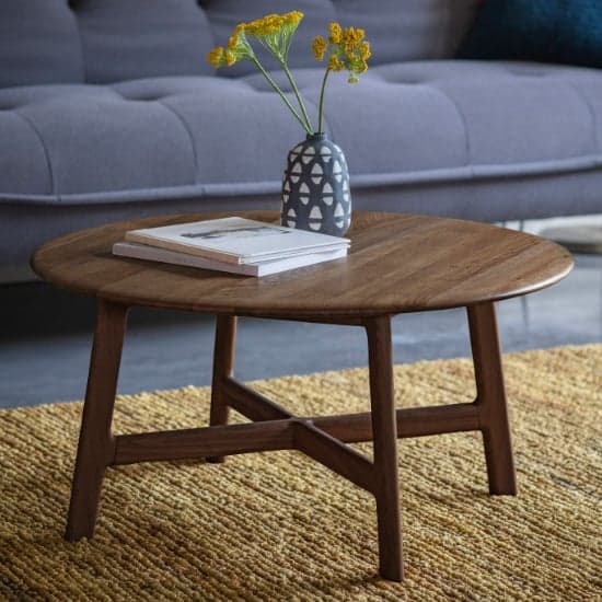 Madrina Round Wooden Coffee Table In Walnut_1