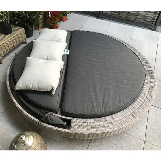 Maona Large Round Wicker Weave Daybed In Fine Grey_3