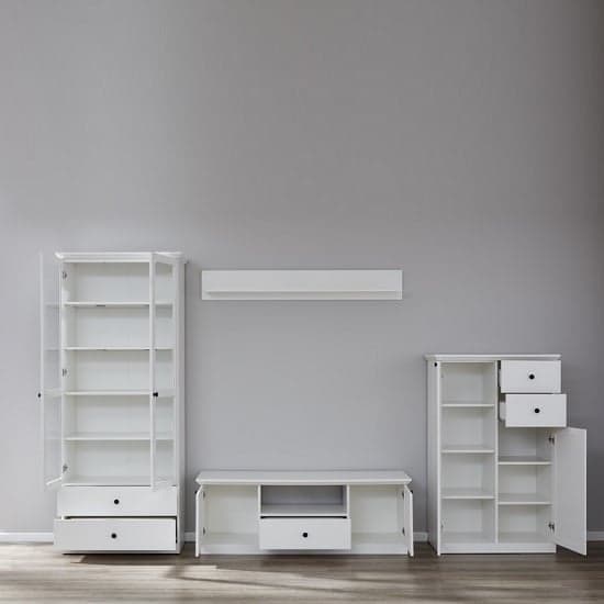 Median Wooden TV Stand In White With LED Lighting_5