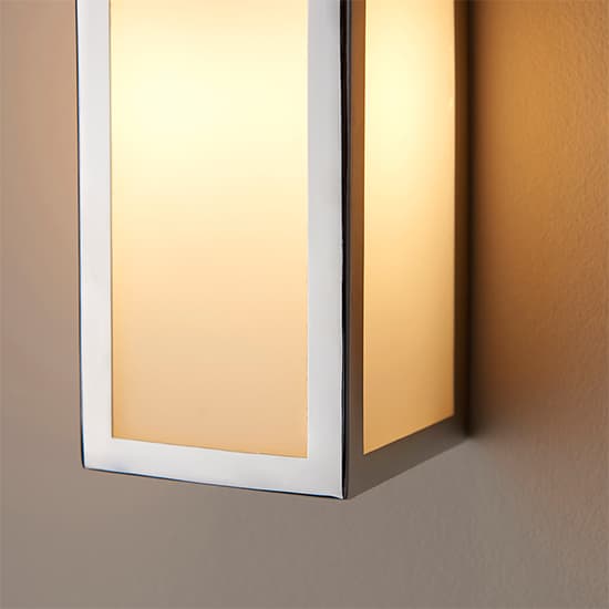 Newham Small Wall Light In Chrome With Frosted Glass Diffuser_2