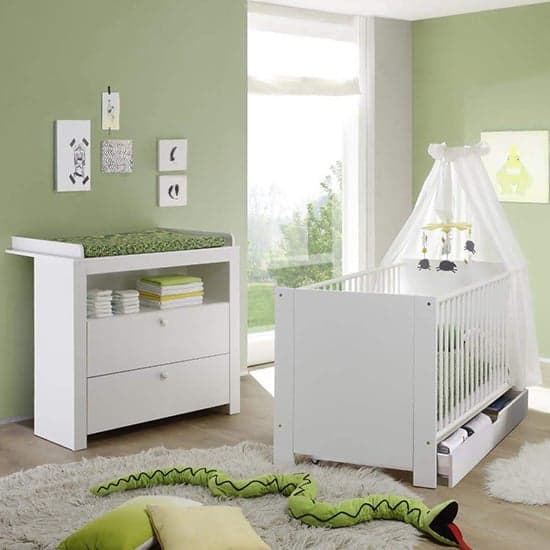 Oley Baby Room Wooden Furniture Set 4 In White_1