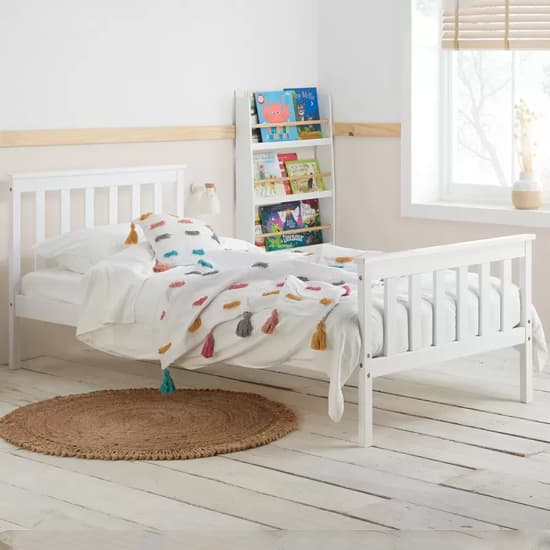 Oxfords Wooden Single Bed In White_1