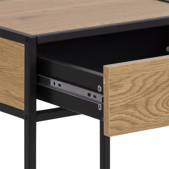 Salvo Wooden Bedside Table With 1 Drawer In Matt Wild Oak_5
