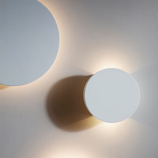 Sanna LED Wall Light In Smooth White Plaster_6