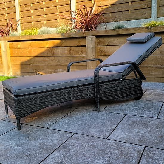 Saxen Weave Sunlounger With Drinks Table In Grey_3