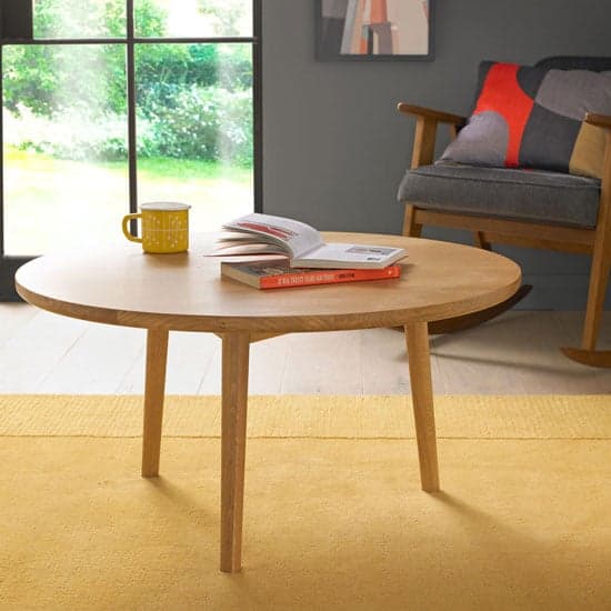 Skier Wooden Circular Coffee Table In Light Solid Oak_1