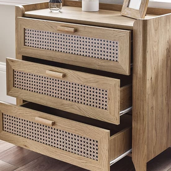 Sumter Wooden Chest Of 3 Drawers In Oak_5