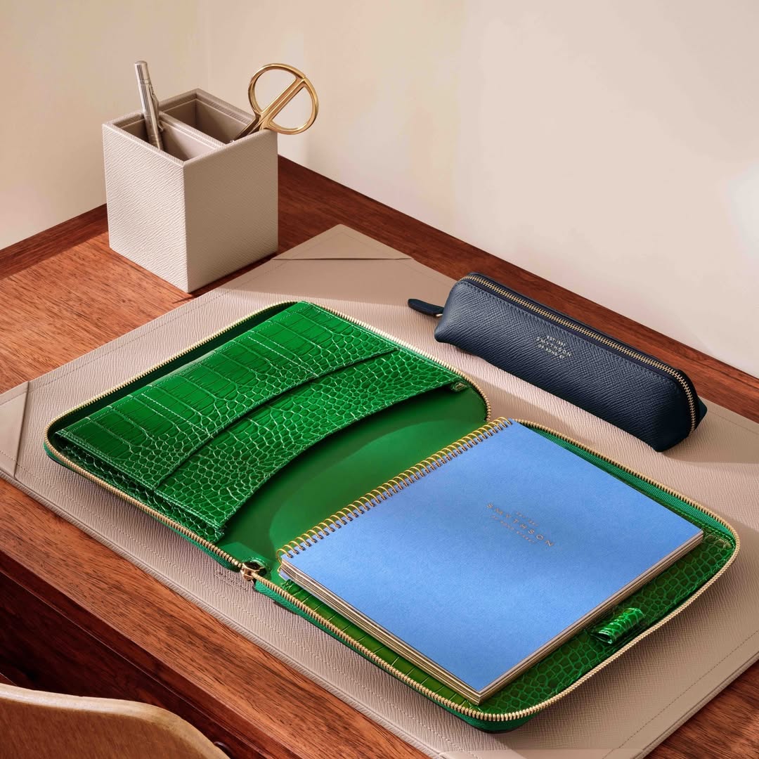 Best Furniture for a Totally Fashionable Home Office