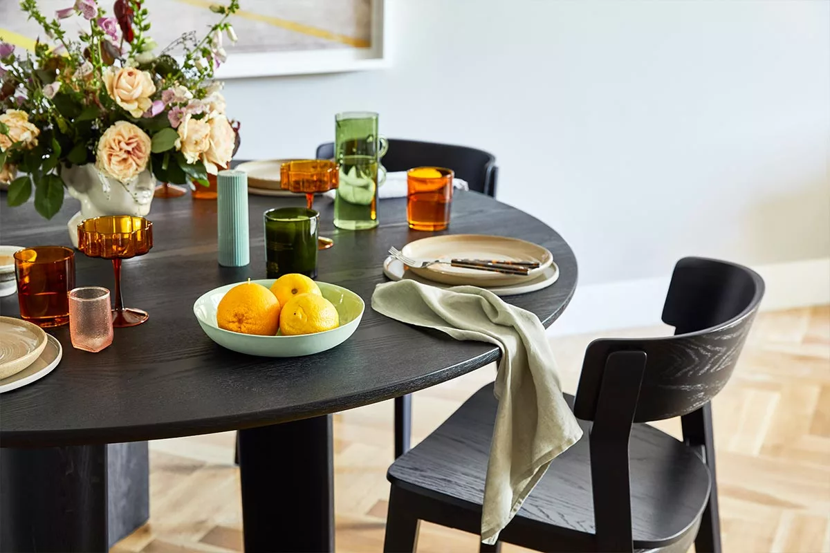 How to Choose the Perfect Dining Table UK