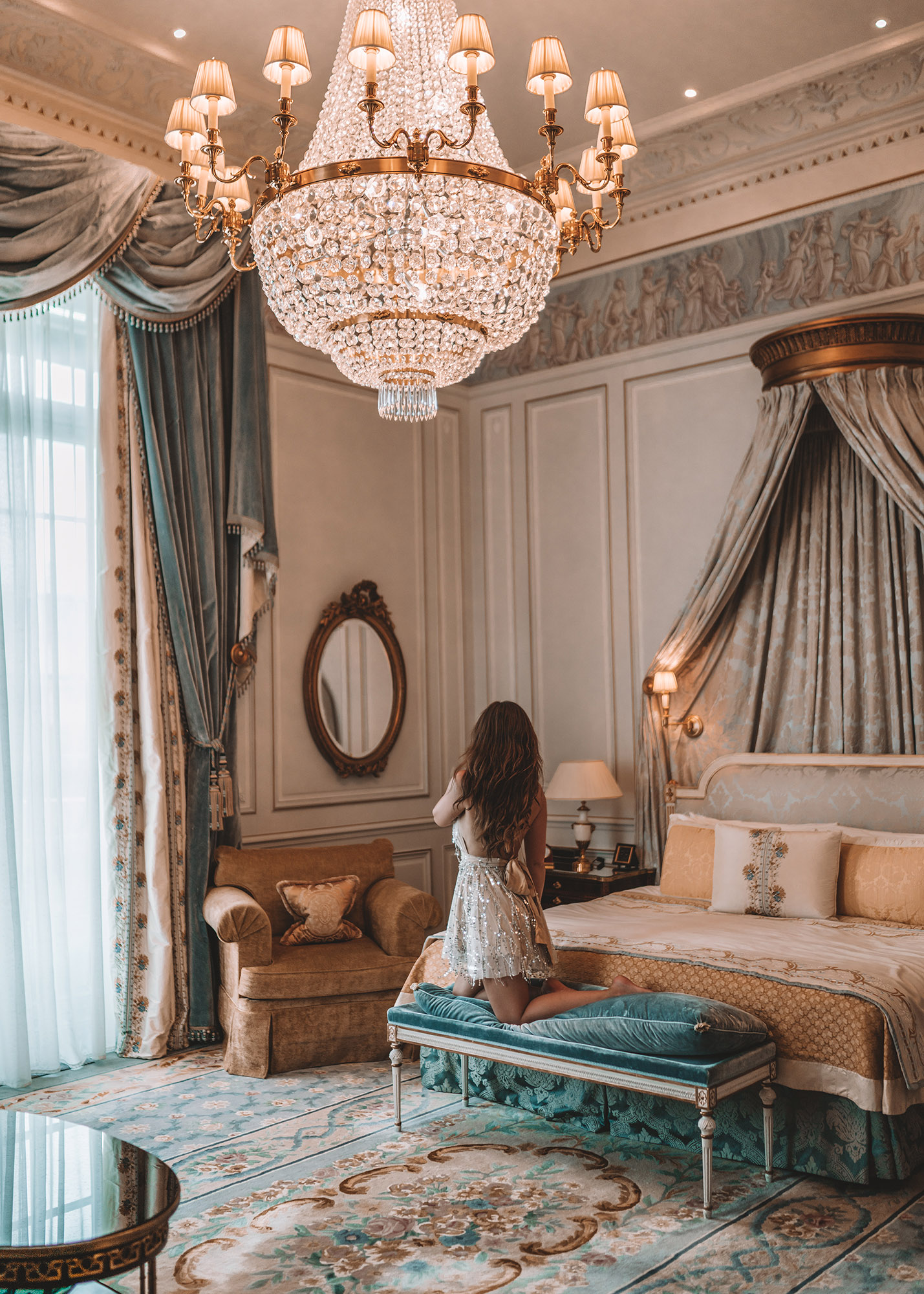 6 Ways to Create a Hotel-Inspired Bedroom at Home Using Simple Styling Tricks