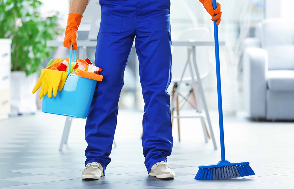 A Comprehensive Checklist to Help You Master Spring Cleaning