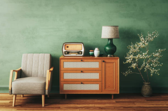 How Mixing Old and New Décor Creates a Home with Real Personality